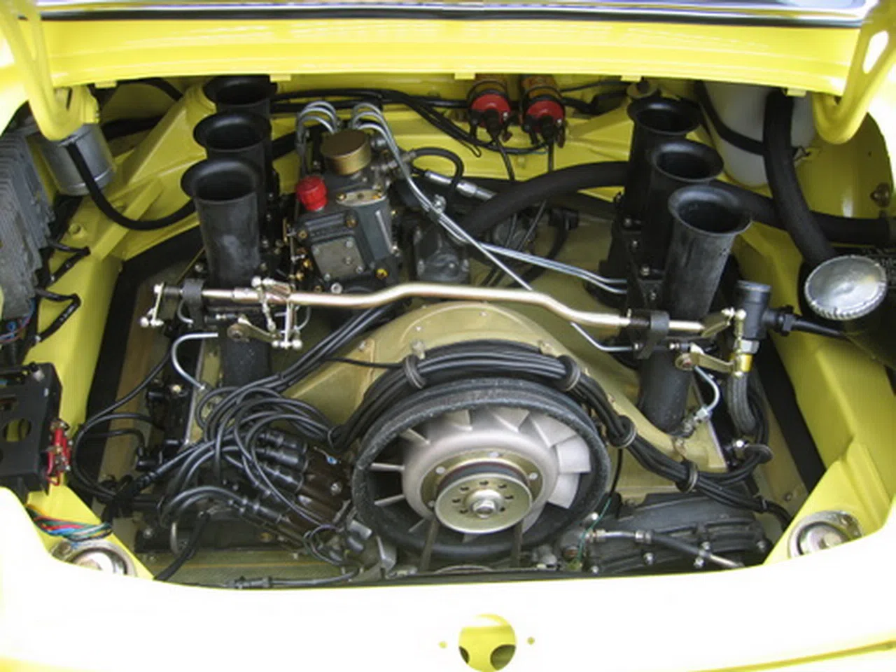 A vendre par Autosport Designs en 2008